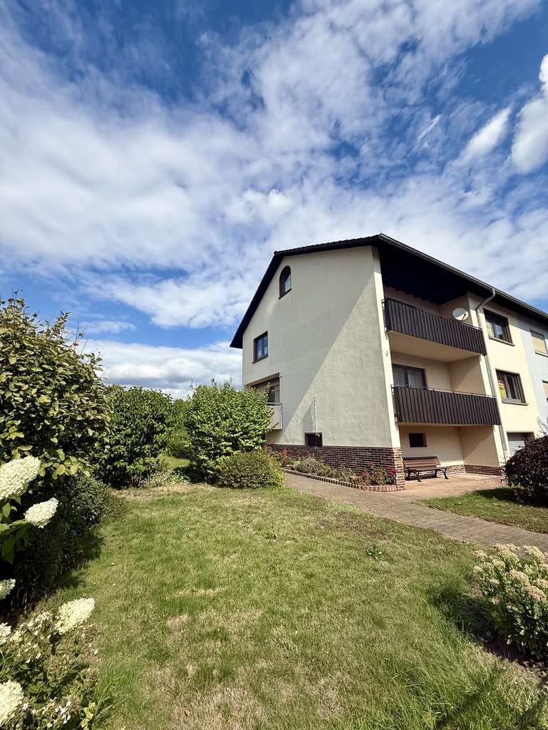 Immobilie in Erzenhausen - Top gepflegtes Ein- bis Zweifamilienhaus in ruhiger Wohnlage - Bild 0