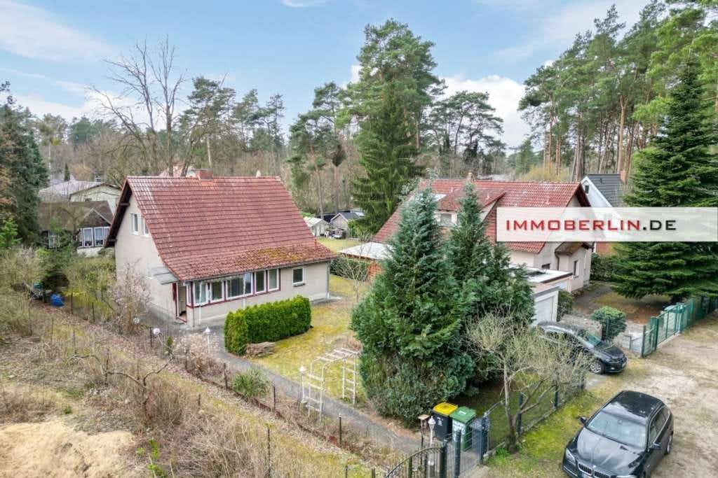 Immobilie in Hohen Neuendorf - IMMOBERLIN.DE - Charaktervolles Haus mit Südgarten in familienfreundlicher Lage im Berliner Speckgür - Bild 0