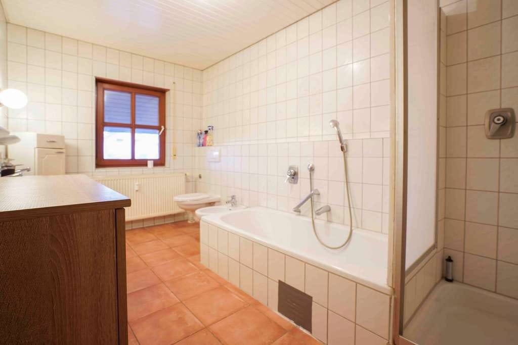 Immobilie in Sontheim an der Brenz - Leerstehende 3-Zimmer-Wohnung mit Stellplatz – ideal zur Eigennutzung oder Kapitalanlage - Bild 2