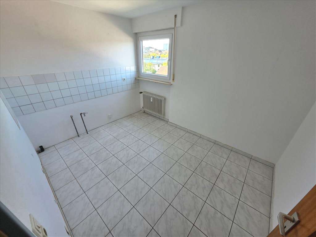 Immobilie in Singen (Hohentwiel) - Stadtnahe Wohnung mit Garage und Aufzug. - sofortiger Selbstbezug. - Bild 4