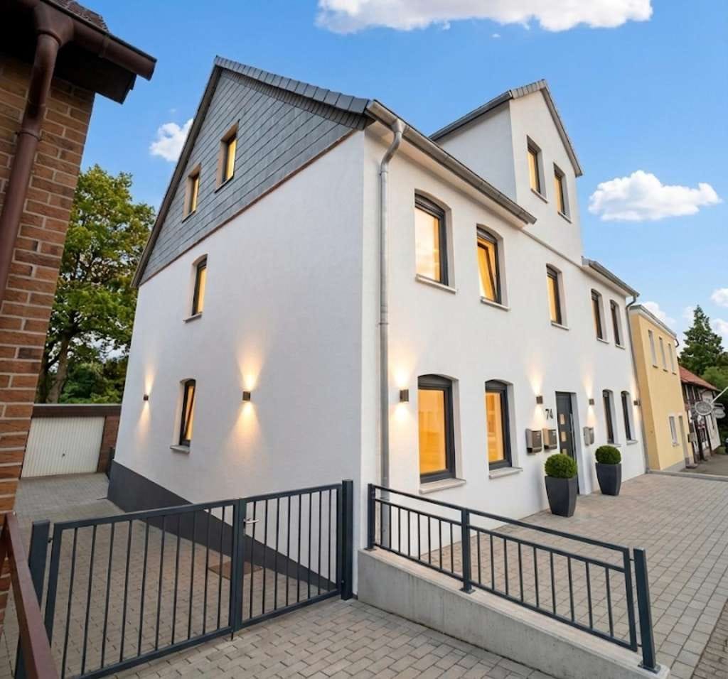 Immobilie in Obernkirchen - Modernisiertes Mehrfamilienhaus mit 4 Wohneinheiten und attraktivem Mietpotenzia - Bild 2