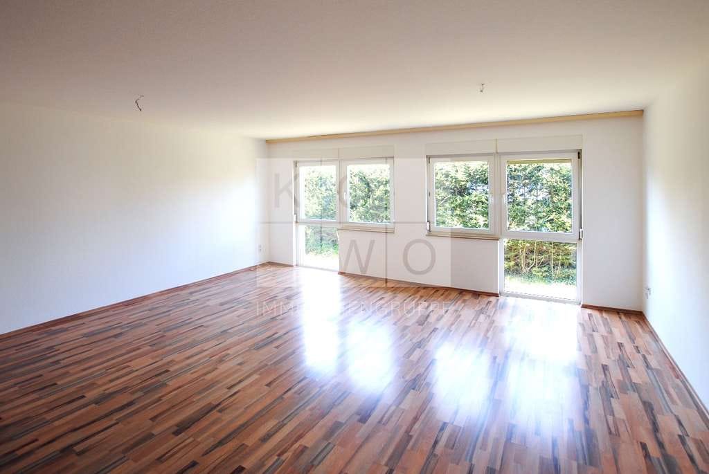 Immobilie in Colditz - Renovierte 1-Zimmer-Wohnung mit Laminat und Blick ins Grüne! - Bild 1
