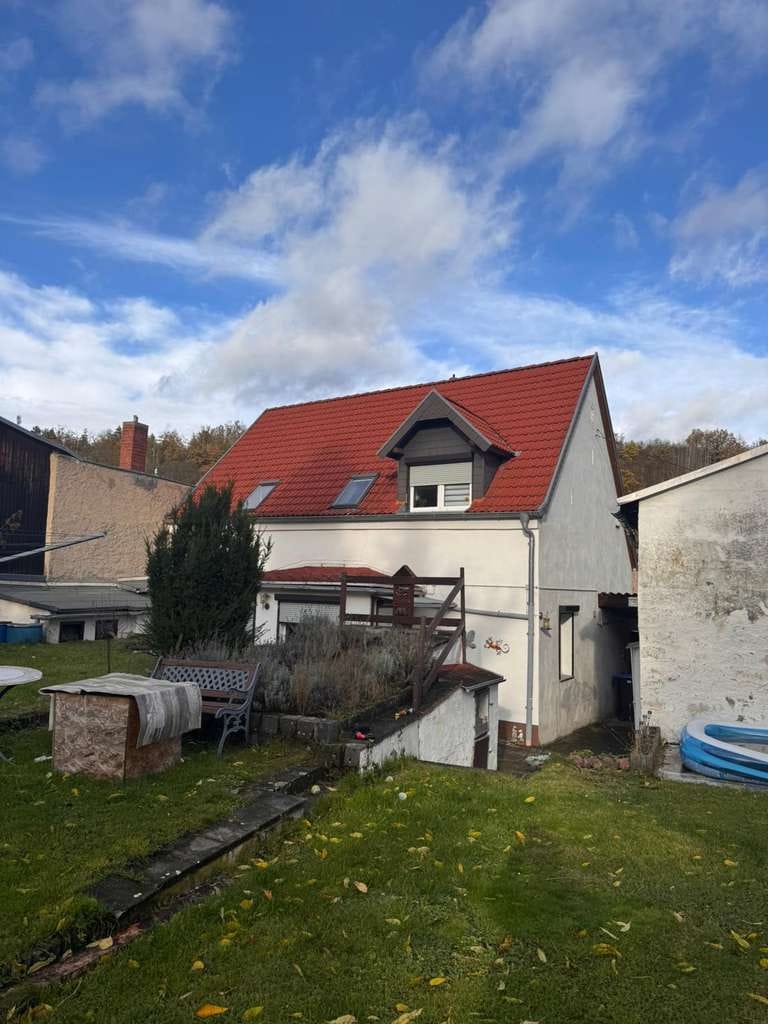 Immobilie in Wimmelburg - Modern saniertes Einfamilienhaus mit Garten – einzugsbereit und wohnfreundlich gestaltet - Bild 0