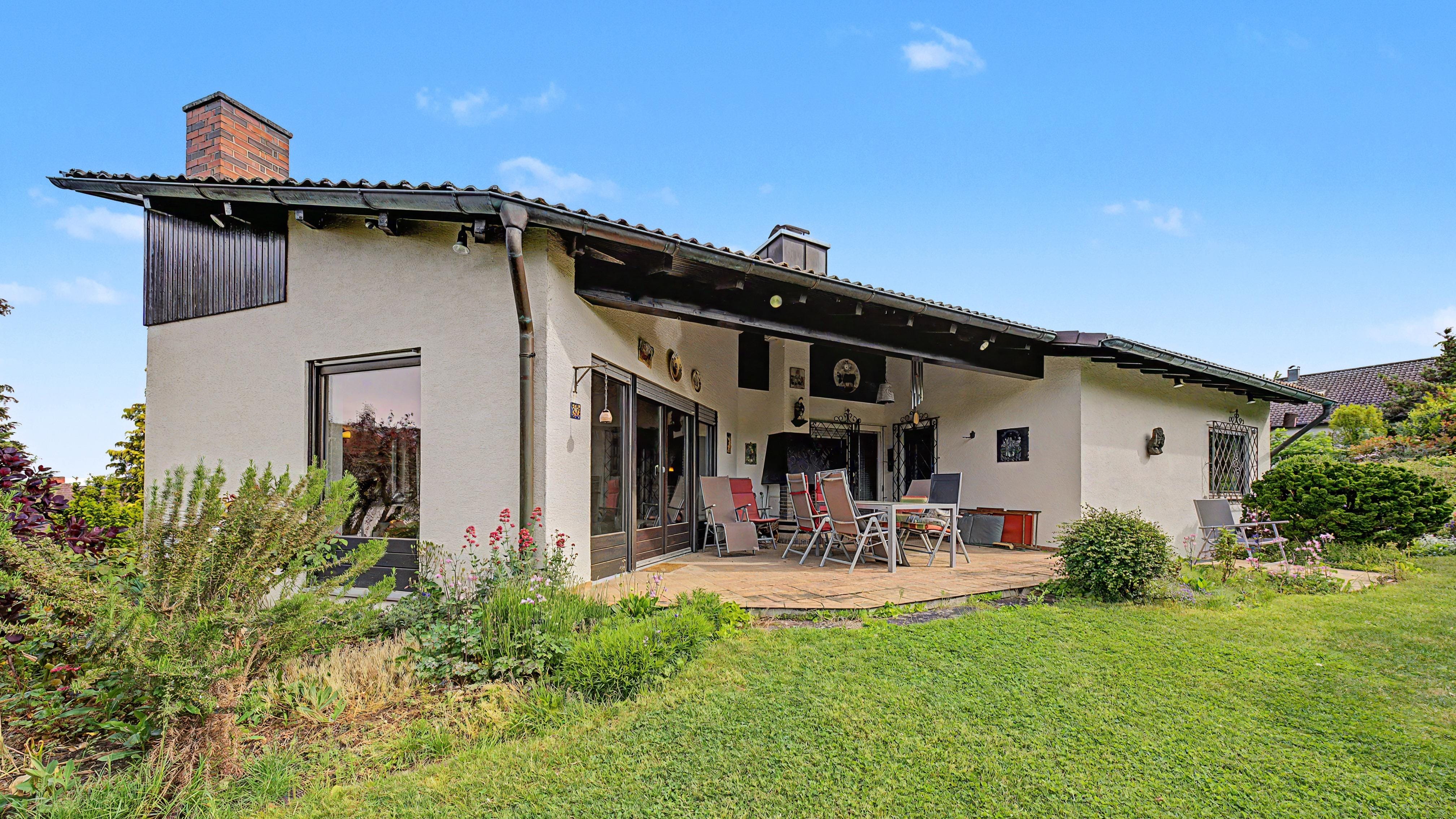 Immobilie in Talheim - Gartenparadies mit charmantem Einfamilienhaus - Bild 0