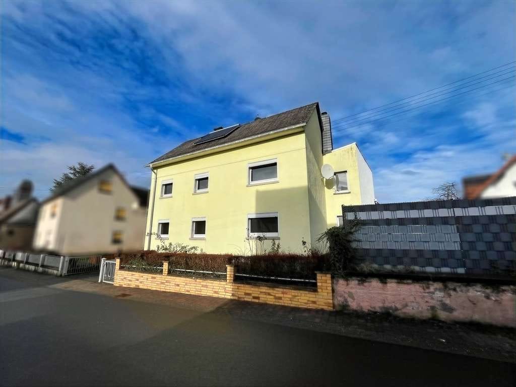 Immobilie in Elbtal - Einfamilienhaus mit großer Scheune in ruhiger und zentraler Lage - Bild 2