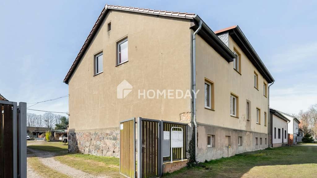 Immobilie in Zehdenick - Wohnen & Gestalten: MFH mit 5 WE, großzügigem Grundstück, Garagen, Scheunen, Gartenhaus & viel mehr - Bild 3