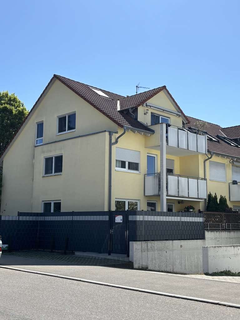Immobilie in Affalterbach - Sonnige 3-Zimmer DG-Wohnung, inkl. TG-Stellplatz - Bild 0