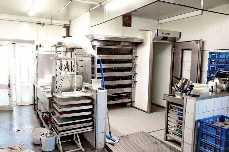Immobilie in Hohenlockstedt - Wohn- und Geschäftshaus mit 2 Wohneinheiten und großer Gewerbefläche in TOP-Lage - Bild 4