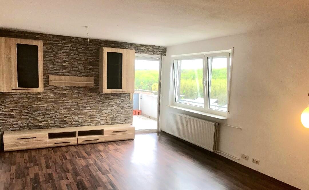 Immobilie in Weil im Schönbuch - 3-Zimmer-Wohnung in Weil im Schönbuch mit Fernsicht und Südbalkon, frei nach Vereinbarung - Bild 2