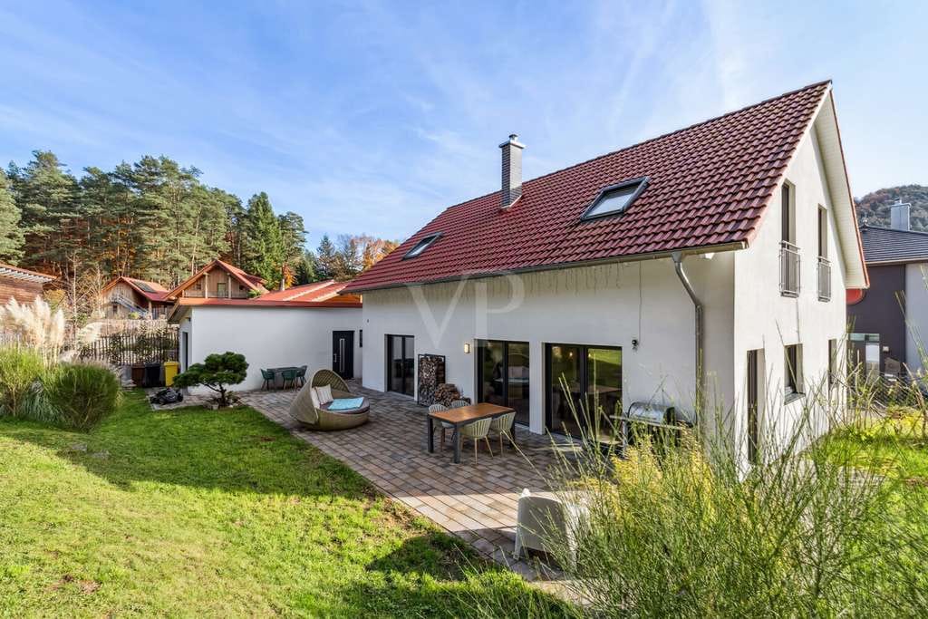 Immobilie in Erlenbach bei Dahn - Ihr Rückzugsort im Grünen: Exklusives Wohnhaus mit Nebengebäude und großem Garten - Bild 3