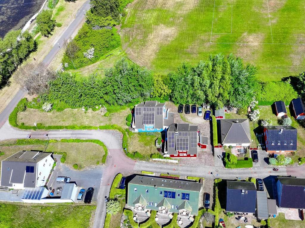 Immobilie in Wiek - Bungalow nur wenige Schritte zum Wasser // Sauna & Kamin // 3 Zimmer // Garten // Kite-& Surfspot - Bild 2