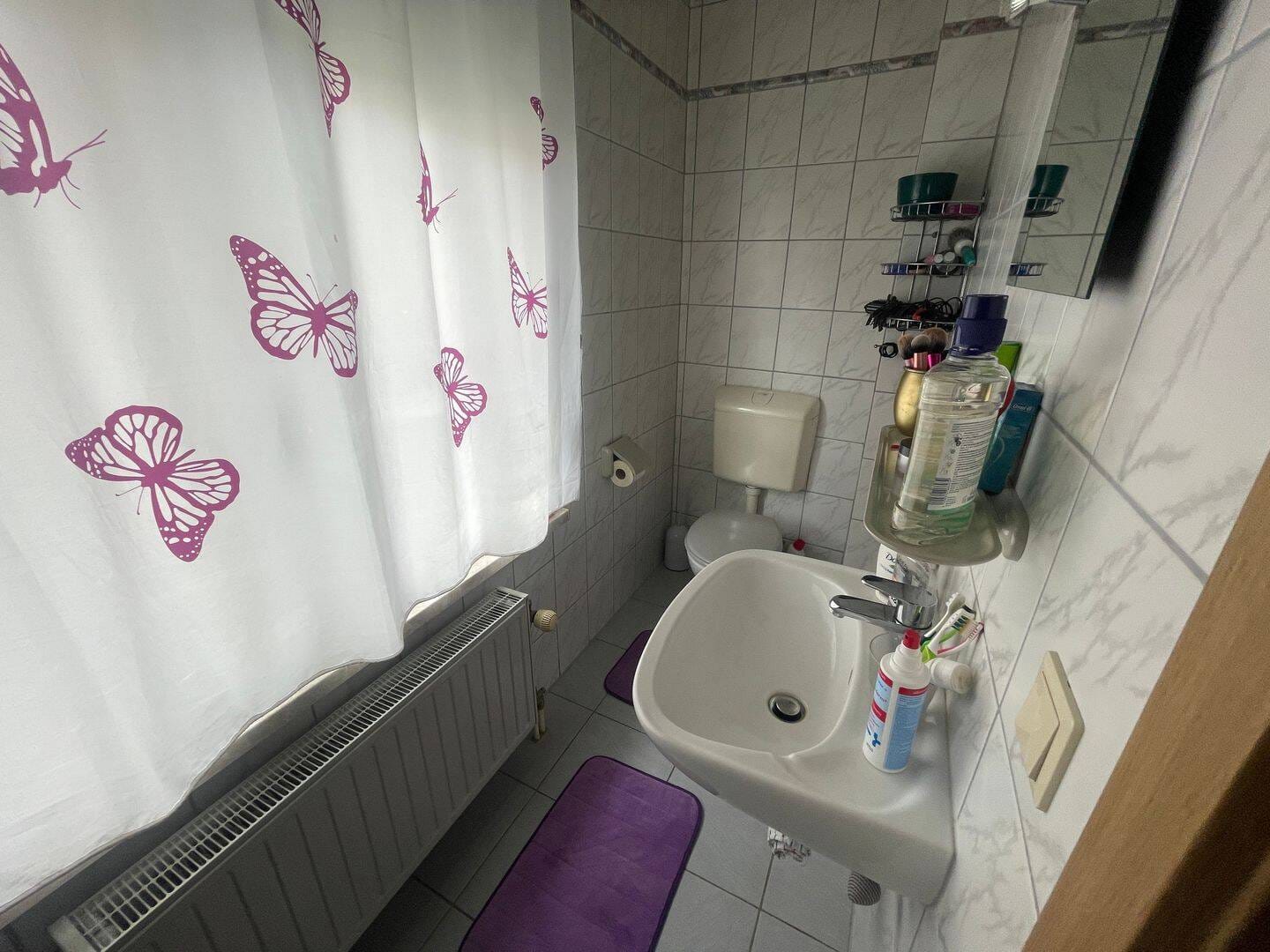 Immobilie in Wunsiedel - Großes Wohnhaus mit 2 separaten Hauseingängen - Bild 1