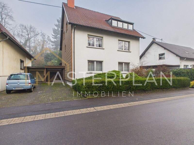 Immobilie in Bous - Freistehendes Dreifamilienhaus in ruhiger Lage - Bild 0