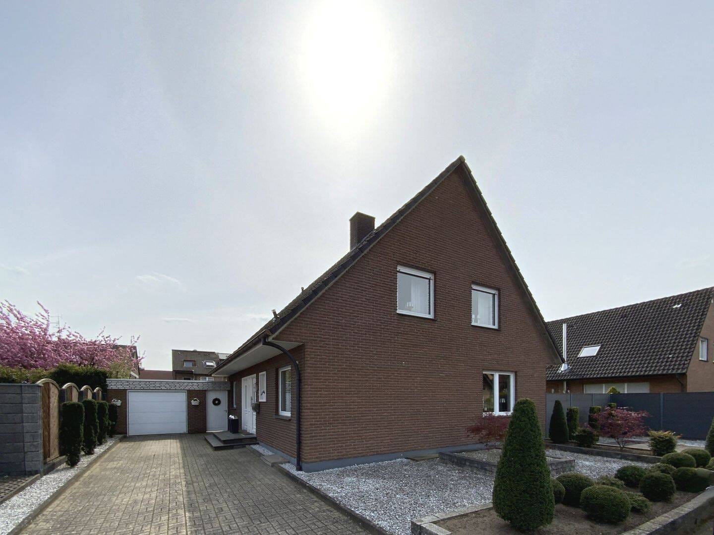 Immobilie in Stadtlohn - Gepflegtes Einfamilienhaus mit traumhaften Sonnengarten - Bild 1
