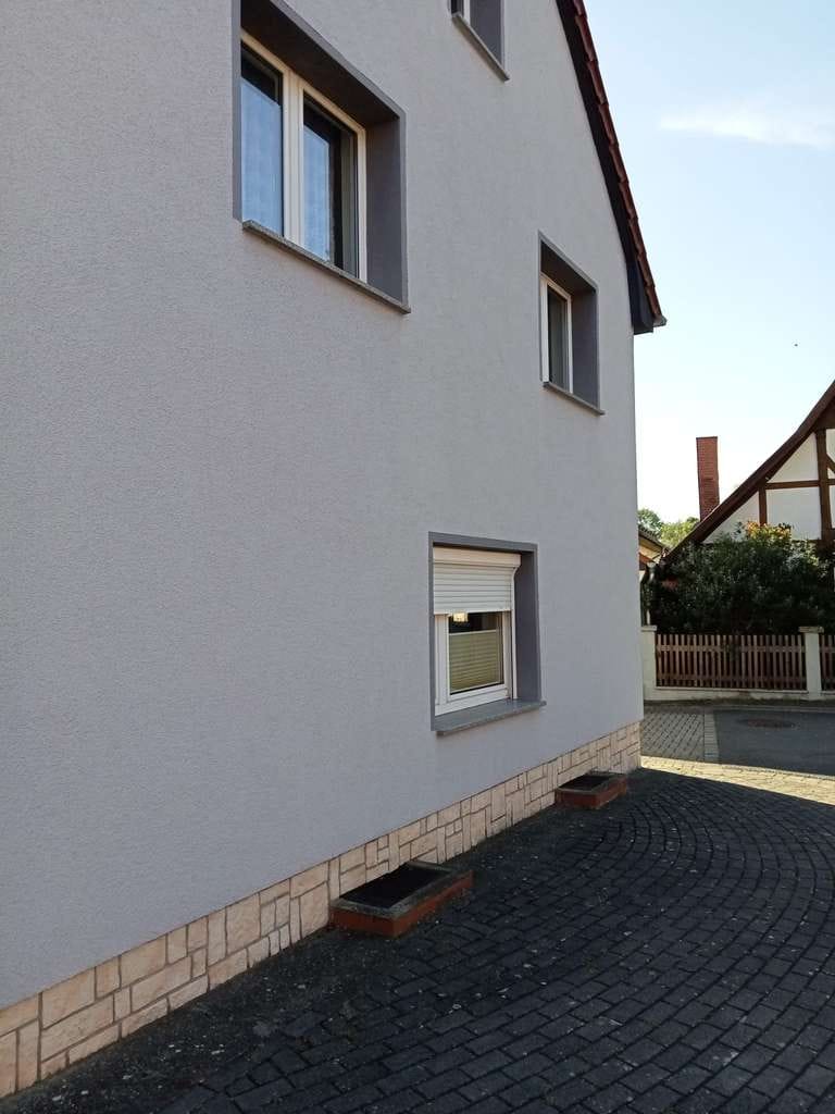 Immobilie in Niedergebra - Niedergebra Einfamilienhaus mit Scheune, Gg. und 3 Carports - Bild 3