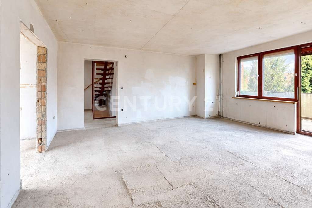 Immobilie in Barth - Viel Raum für Ihre Ideen – Reihenhaus mit Ausbaupotenzial und Garage - Bild 3