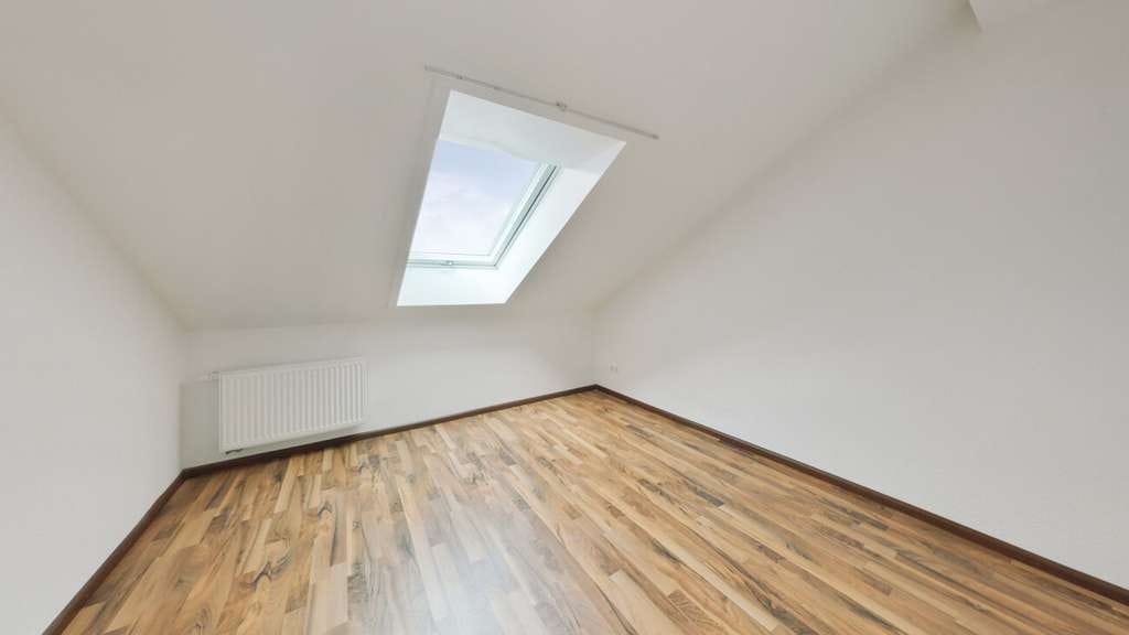 Immobilie in Herbolzheim - BRUMANI | Bezugsfreie 3-Zimmer-Wohnung mit Außenstellplatz im Herzen von Herbolzheim - Bild 2
