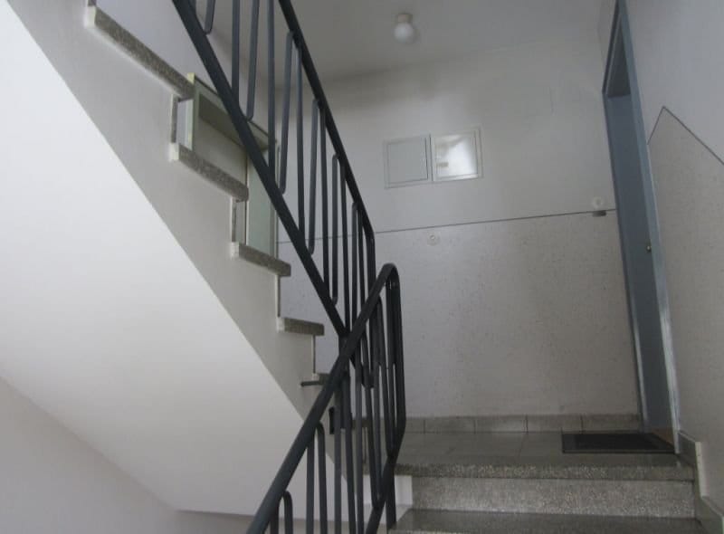 Immobilie in Bamberg - BAMBERG-OST-NÄHE STADION: 3-ZIMMER-WOHNUNG(=ca.63m2)+BAD MIT FENSTER+ BALKON FÜR 154.000,-EURO - Bild 3