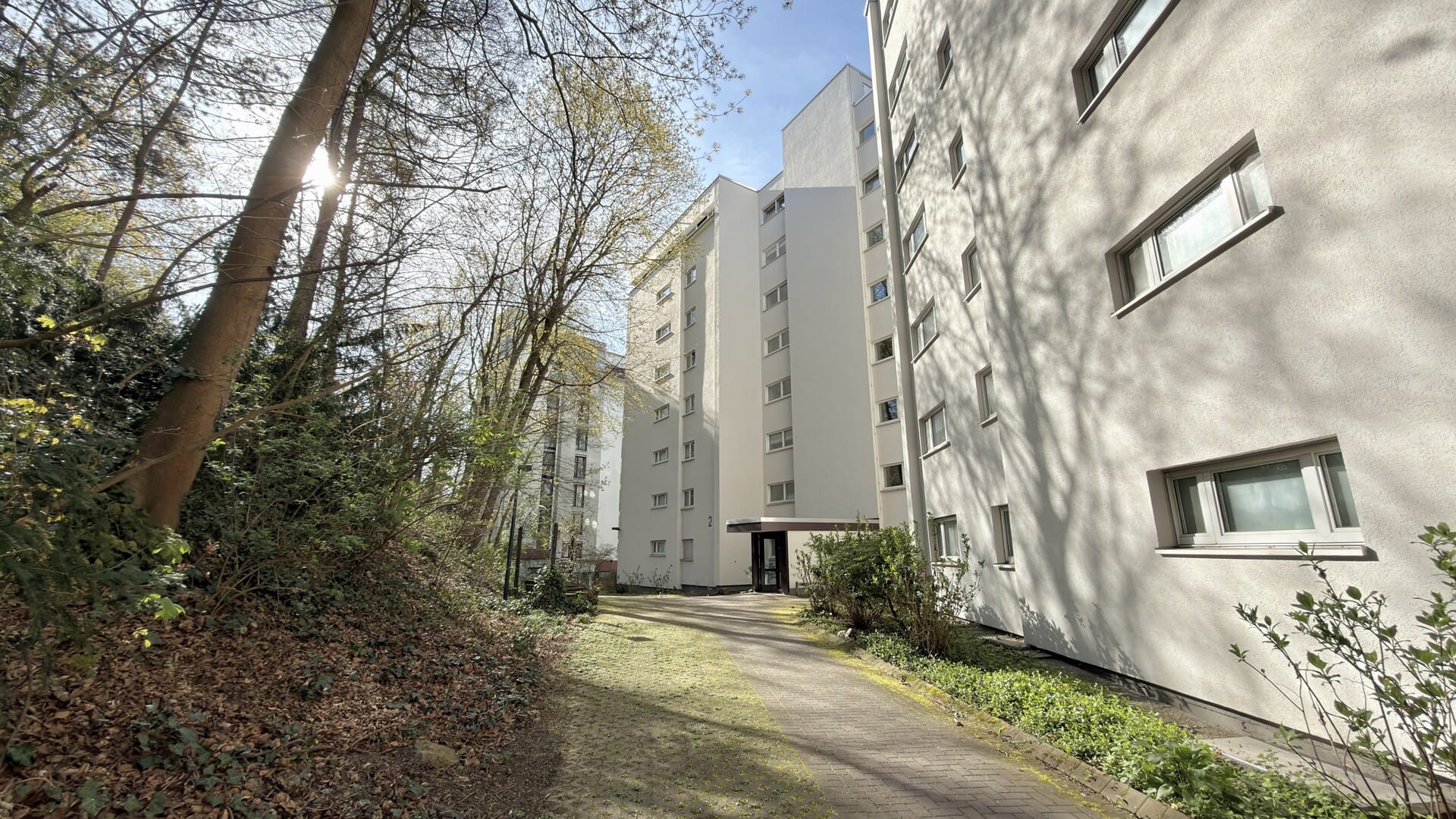 Immobilie in Kassel - 3-Zimmer-Wohnung mit Balkon & großem Gestaltungspotenzial im Kasseler Westen – KEINE KÄUFERPROVISION - Bild 1