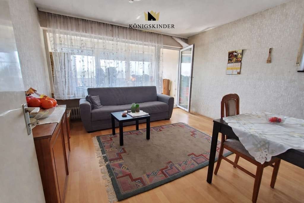 Immobilie in Kirchheim unter Teck - Kapitalanlage oder Eigennutzung in Bestlage!
2-Zi.-Wohnung mit EBK, Balkon & Wintergarten - Bild 1
