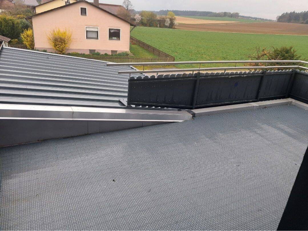 Immobilie in Hemau - Helle, offene Wohnung mit Garten - Bild 4