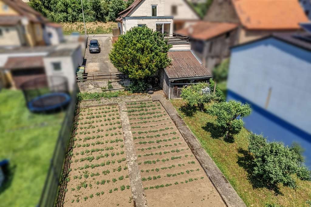 Immobilie in Knittlingen - Doppelhaushälfte mit zusätzlichem Bauplatz - Bild 1
