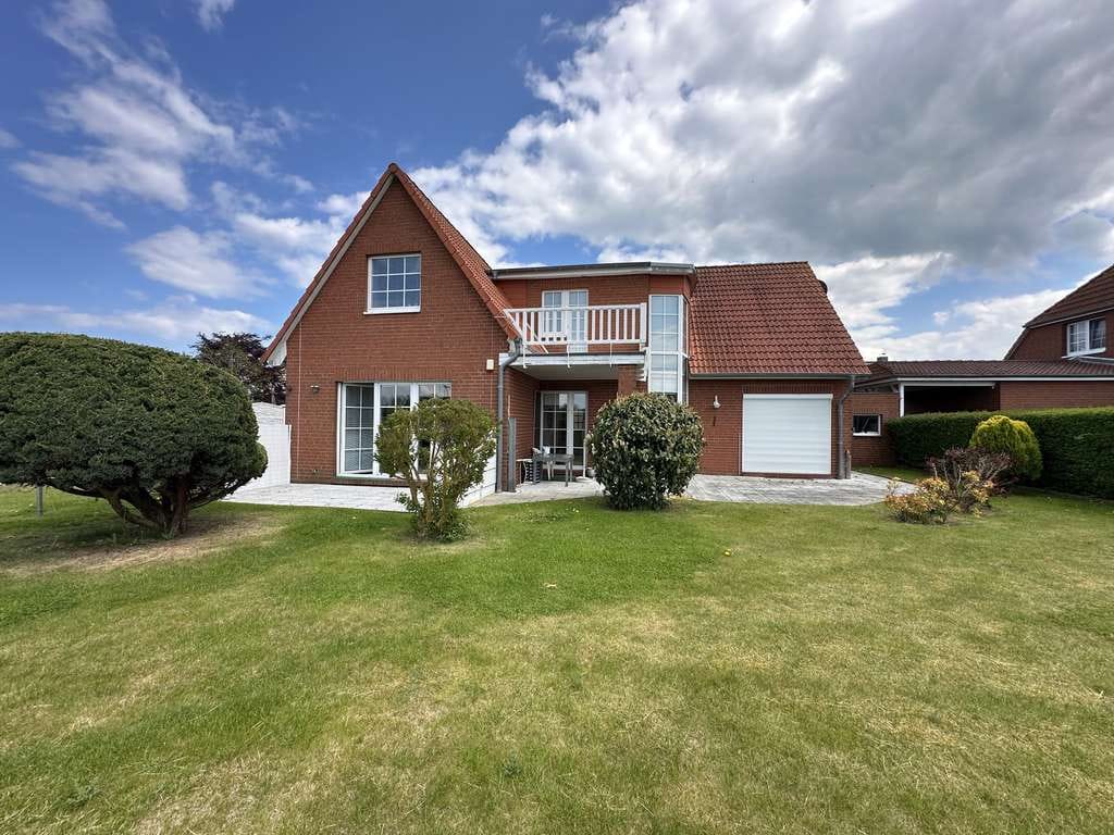 Immobilie in Boltenhagen - Gr. EFH mit 2 Ferienwohnungen in Redewisch-Ausbau/Grdst. 720 m² Randlage mit Weitblick Ostsee/Felder - Bild 0