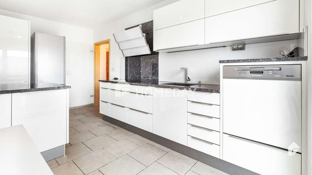 Immobilie in Hilgertshausen-Tandern - Großzügiges Familienheim– Ihr neues Traumhaus mit 7 Zimmern, 275 m² Wohnfläche und vielen Highlights - Bild 2