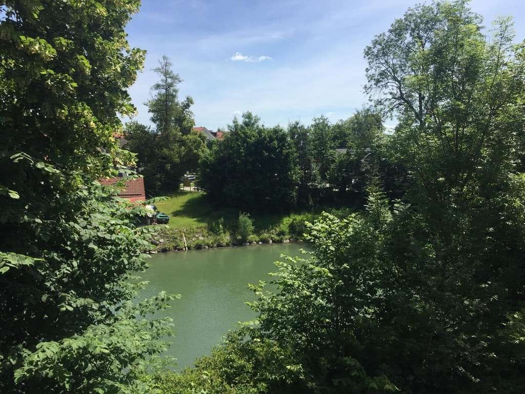 Immobilie in Wolfratshausen - Helle 1-Zimmer-Eigentumswohnung mit großem Balkon in zentraler Lage von Wolfratshausen - Bild 0