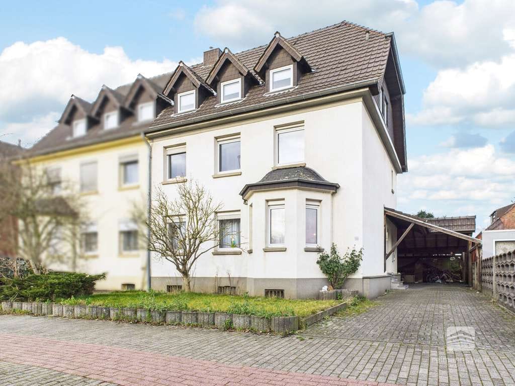 Immobilie in Geilenkirchen - REIMANN&WOLFF Geilenkirchen-Stadt: „Charakterstarkes Stadtdomizil mit Einliegerwohnung." - Bild 1