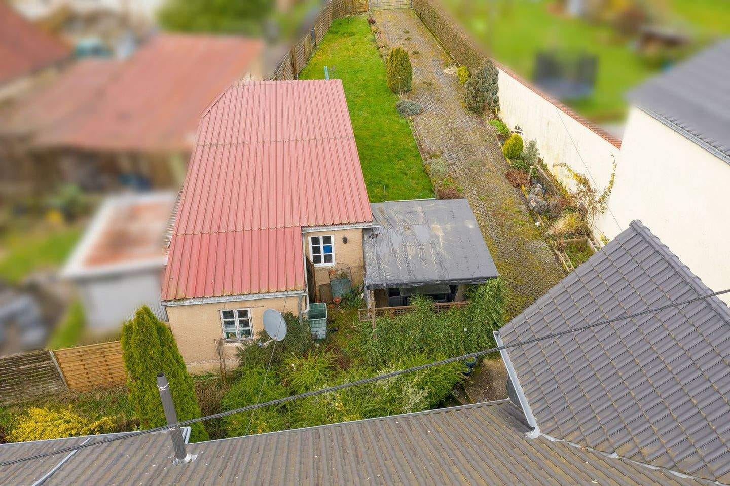 Immobilie in Hentern - Charmantes Reihenmittelhaus mit großem Grundstück, Scheune und 2 Stellplätzen in Hentern - Bild 3