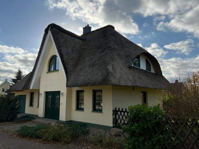 Immobilie in Sauzin - Reetdachhaus mit Wasserblick - Bild 3