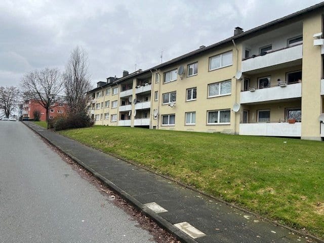 Immobilie in Lemgo - Erdgeschoss mit Balkon - Bild 0