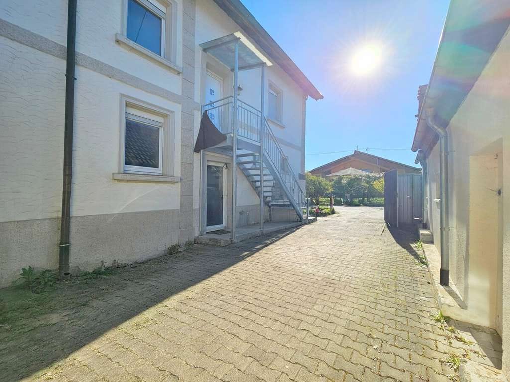 Immobilie in Bad Saulgau - Charmantes Zweifamilienhaus mit viel Platz und Potenzial – liebevoll saniertes ehemaliges Bauernhaus - Bild 2