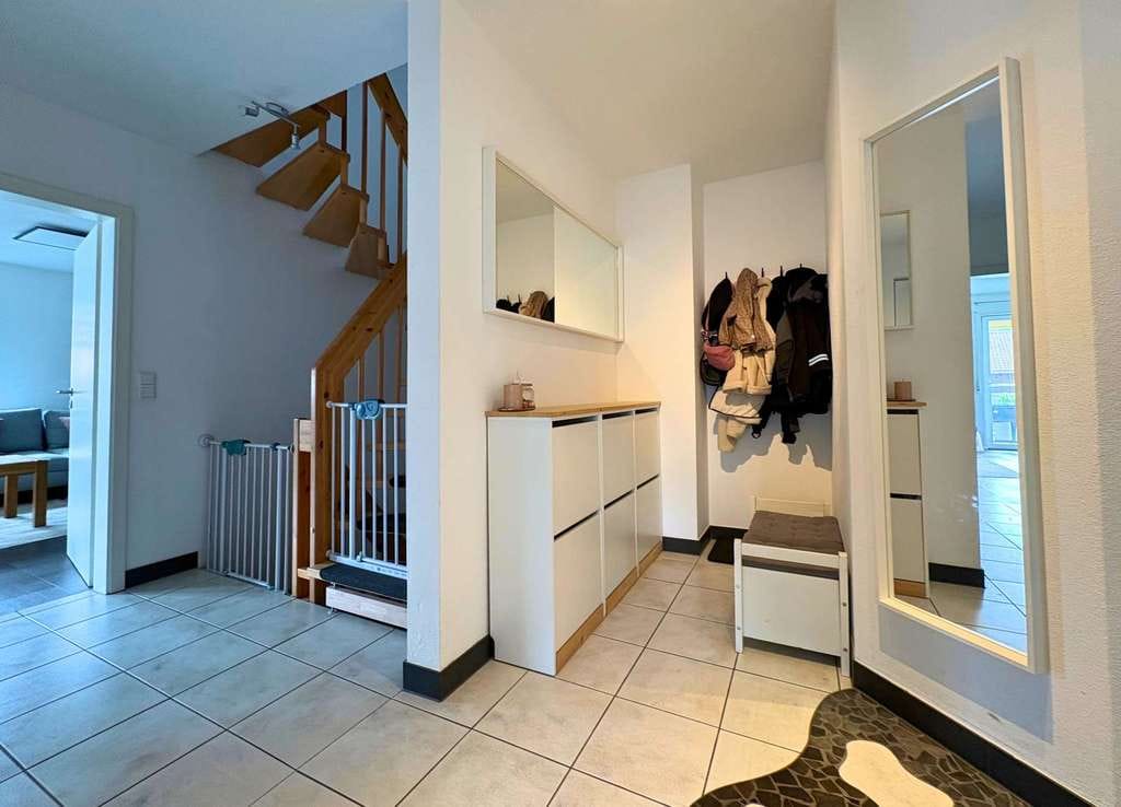 Immobilie in Neukirch - Familienfreundliche Doppelhaushälfte mit Einliegerwohnung und Tiefgarage - Bild 3