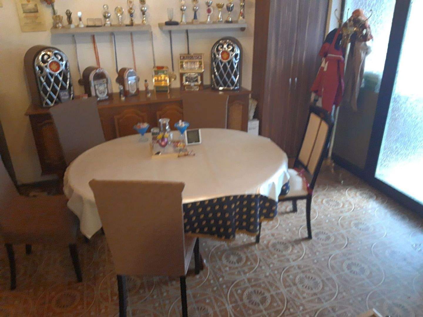 Immobilie in Schnaittenbach - Mehrfamilienhaus, Hinterhof Wohnhaus mit Werkstatt, Lager und 3 Garagen in Schnaittenbach - Bild 2