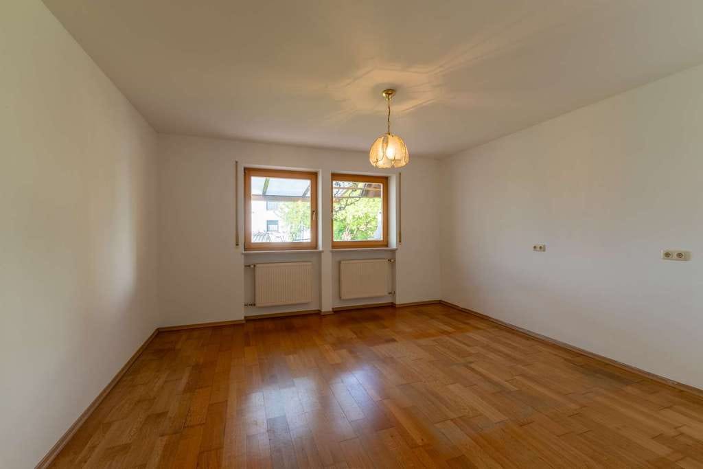Immobilie in Hohenthann - Platz für die ganze Familie, Zweifamilienhaus in begehrter Siedlungslage mit wunderschönem Garten! - Bild 4