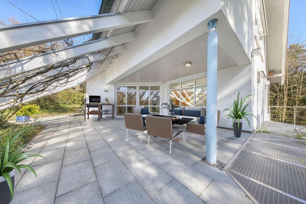 Immobilie in Grafenau - Kapellenberg. Traumhaus direkt am Landschaftsschutzgebiet - Bild 1