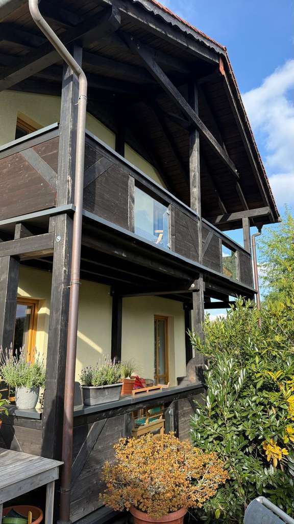 Immobilie in Schmitten - *Für Kapitalanleger, oder Selbstnutzer* 2 Familienhaus mit Doppelgarage in ruhiger Lage - Bild 3