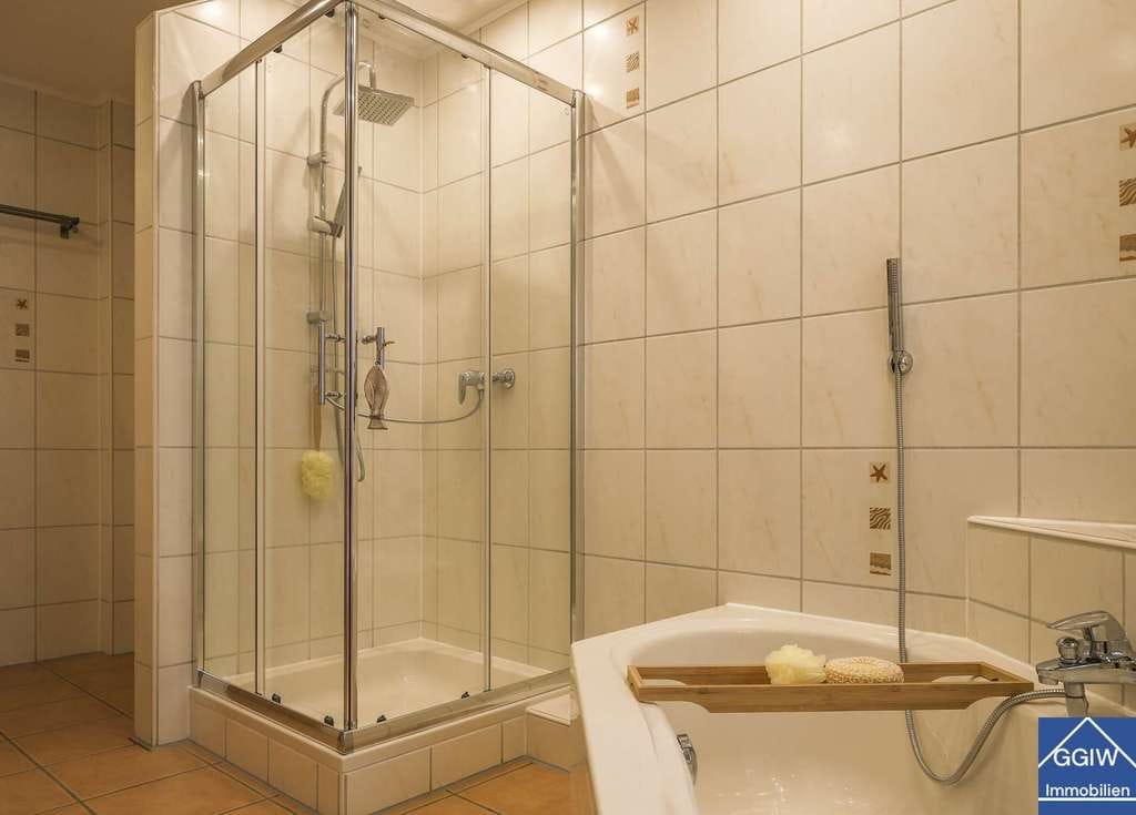 Immobilie in Albersweiler - Renoviertes Einfamilienhaus in zweiter Reihe in Albersweiler, Nähe Landau zu verkaufen - Bild 2