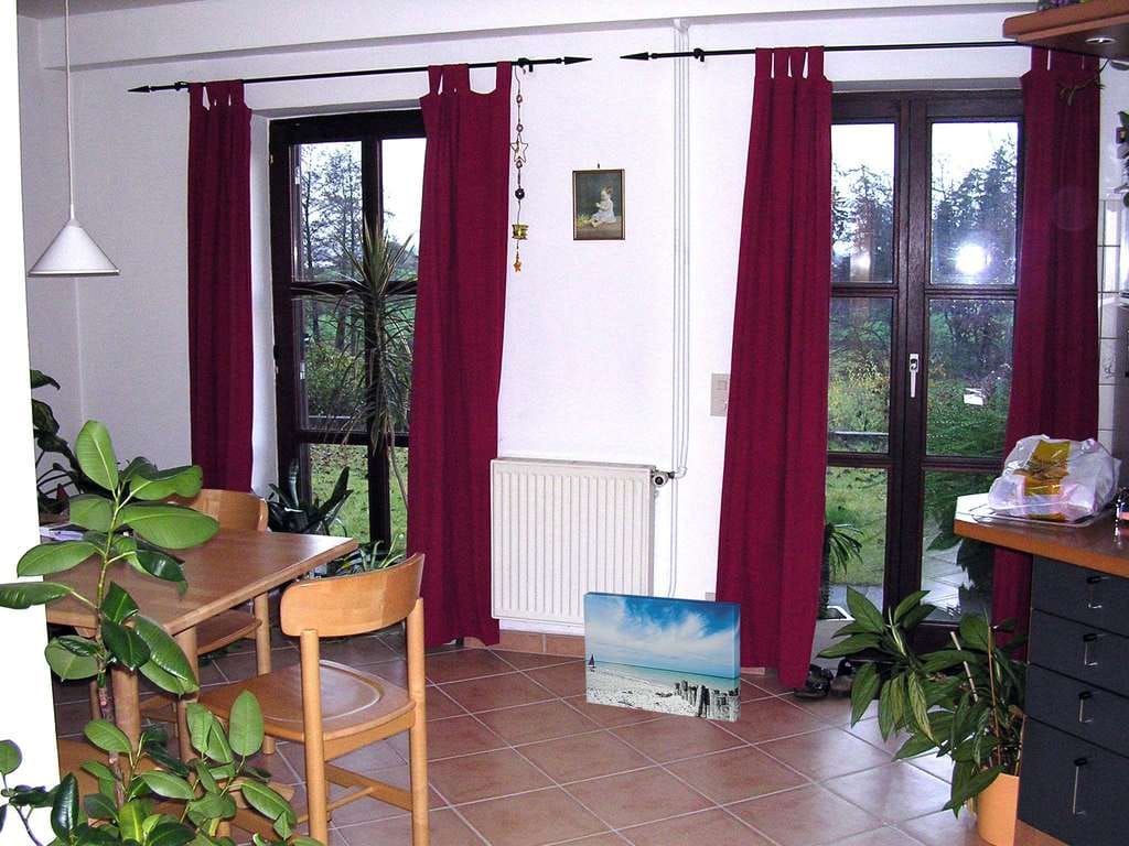 Immobilie in Obertraubling - Einzigartige Liebhaberwohnung in Oberhinkofen: Offene 2,5 Zimmer Souterrain-Oase mit 250 m² Garten - Bild 3