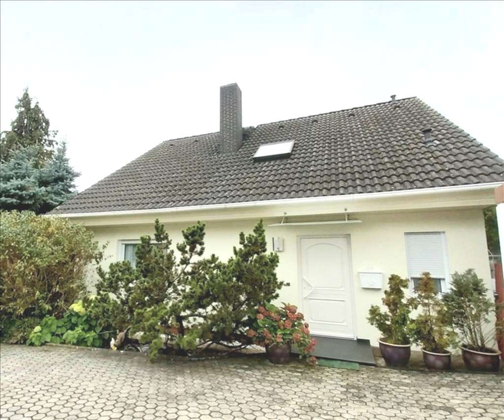 Immobilie in Lauchheim - Einfamilienhaus mit Platz für neue Erinnerungen! - Bild 0