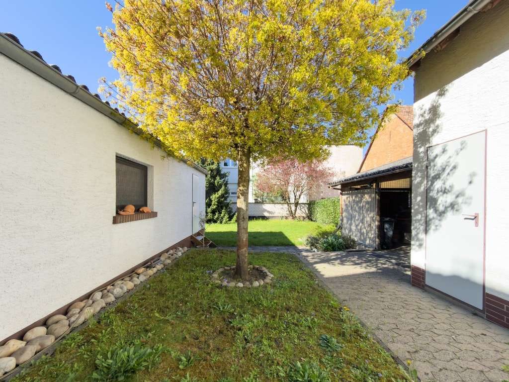 Immobilie in Hainburg - Schon das Grundstück ist ein kleines Paradies - Ein-/Zweifamilienhaus in Hainburg Hainstadt 
 - Bild 4