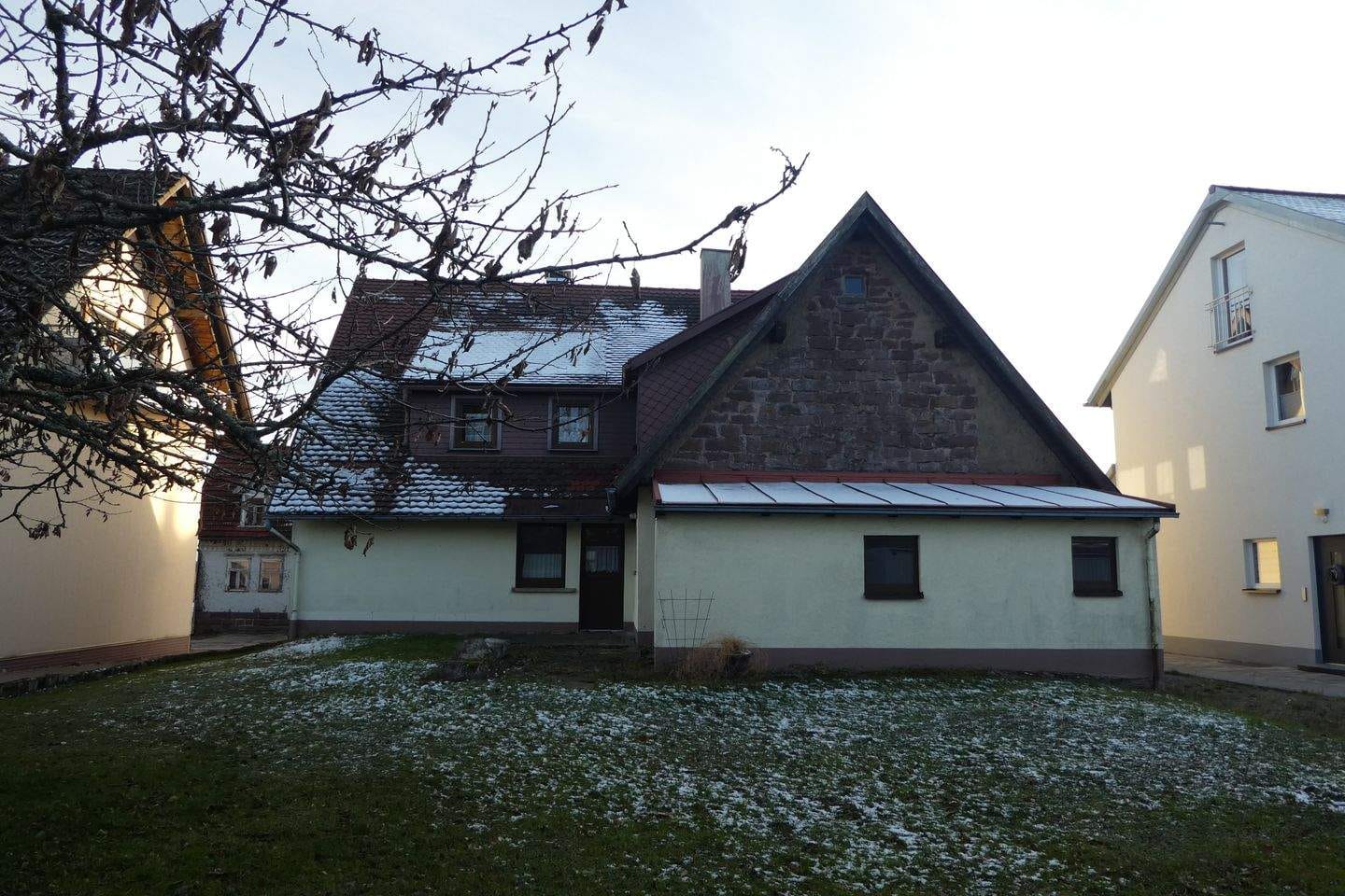 Immobilie in Dobel - Sanierungsobjekt mit viel Platz - Bild 2
