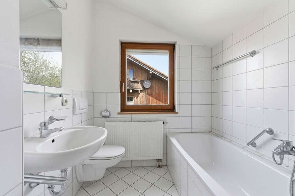 Immobilie in Rimsting - Naturnah. Familienfreundlich. Chiemsee. - Einfamilienhaus zum Wohlfühlen - Bild 2