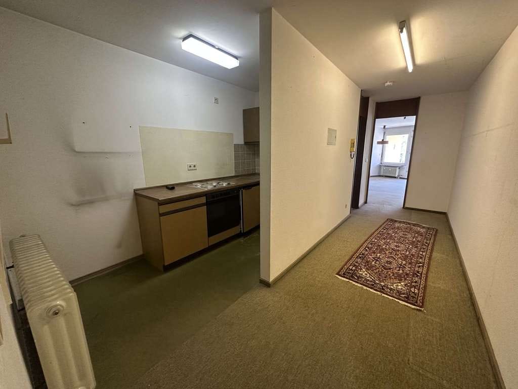 Immobilie in Bad Liebenzell - 1-Zimmer Wohnung mit Potenzial, Balkon und Garage in Bad Liebenzell - Bild 2