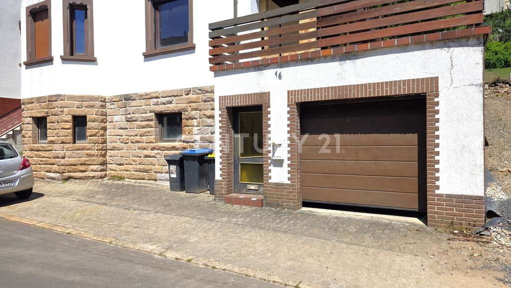 Immobilie in Quierschied - Attraktives Charmantes  1-2 Familienhaus mit 2 großen Terrassen, Garten und Garage in Quierschied - Bild 3
