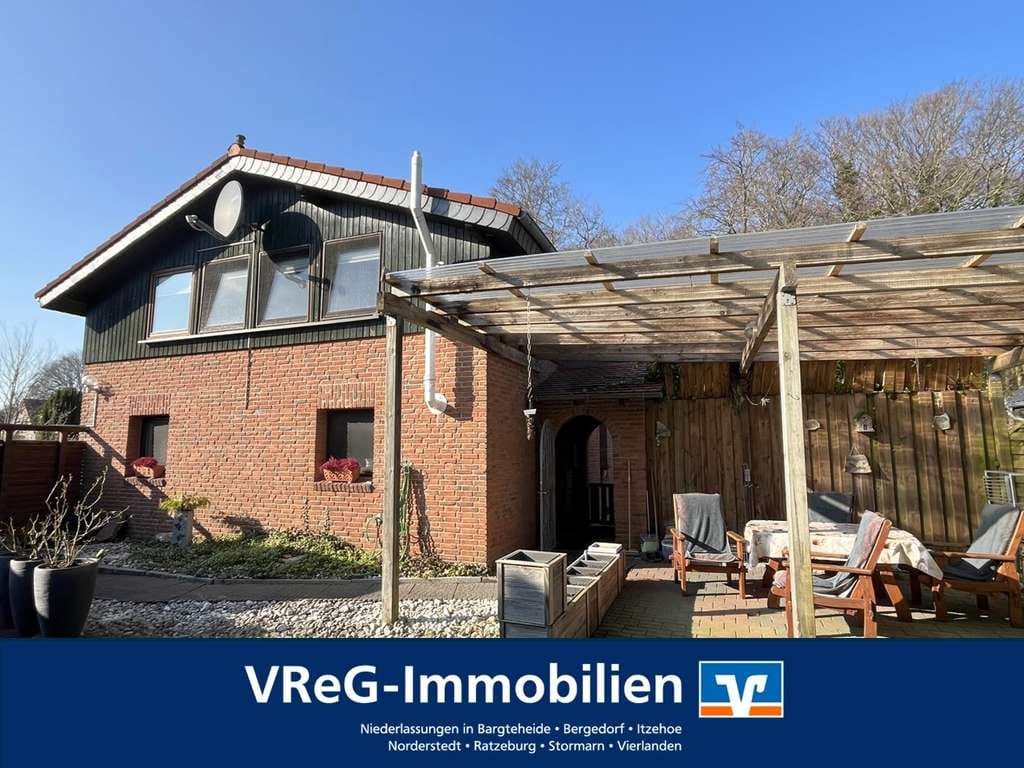 Immobilie in Hanerau-Hademarschen - Hanerau-Hademarschen: Gemütliches Einfamilienhaus sucht neuen Eigentümer - Bild 0