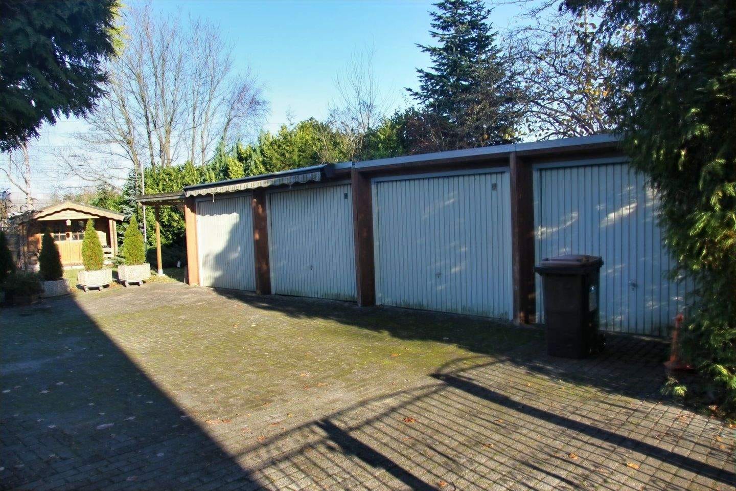 Immobilie in Elmenhorst - Gastronomiefläche mit Entwicklungspotenzial und Wohneinheit - Bild 2