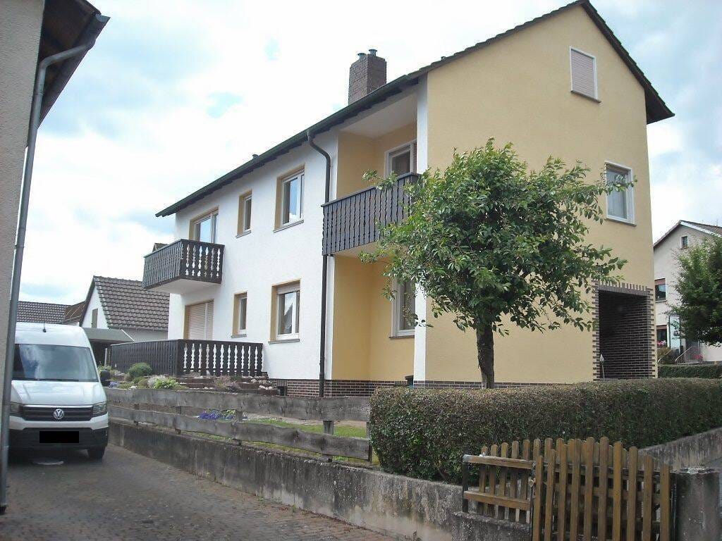 Immobilie in Meißner - Sehr gepflegtes Zweifamilienhaus in Meißner (OT) - Ruhige Lage am Fuße des Meißners - Gartengrundstück - mit Terrasse, 2 Balkonen & 3 Garagen - Bild 4